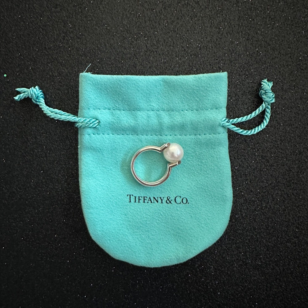 Tiffany & Co. HardWear Freshwater Pearl Ring in Sterling Silver